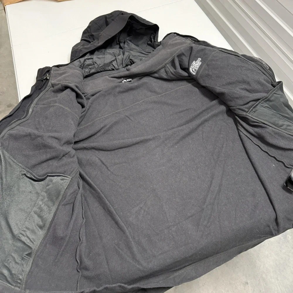 The North Face DryVent Jacket Mens XL Grey Black Good Hooded Waterproof Shell